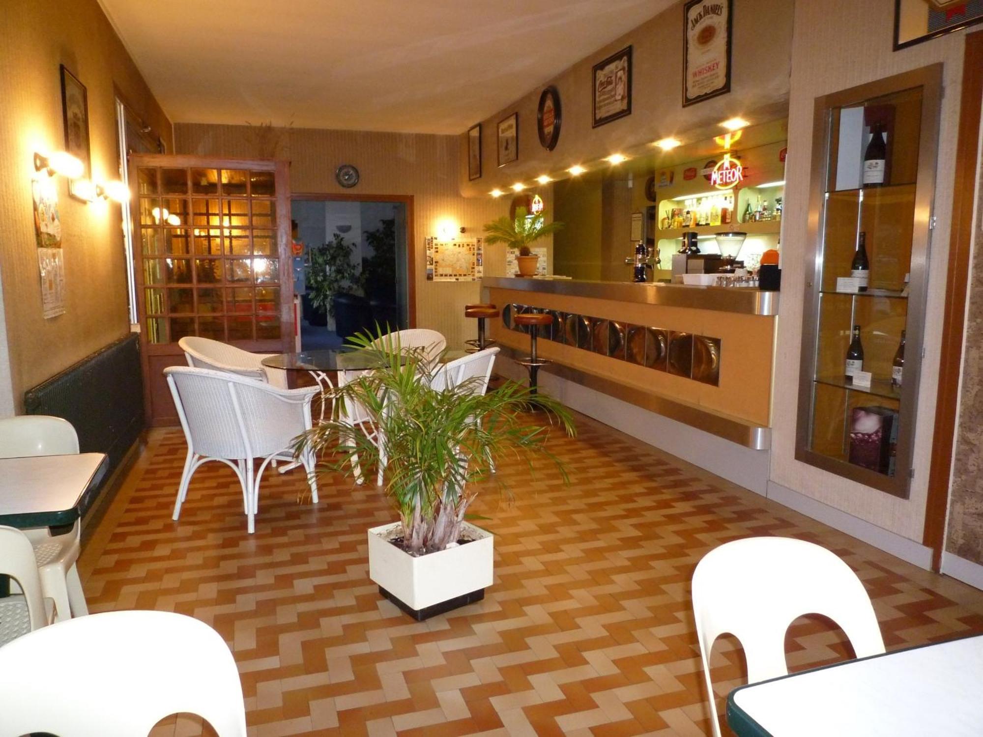 Le Relais De La Route Bleue Hotel Saint-Loup  ภายนอก รูปภาพ