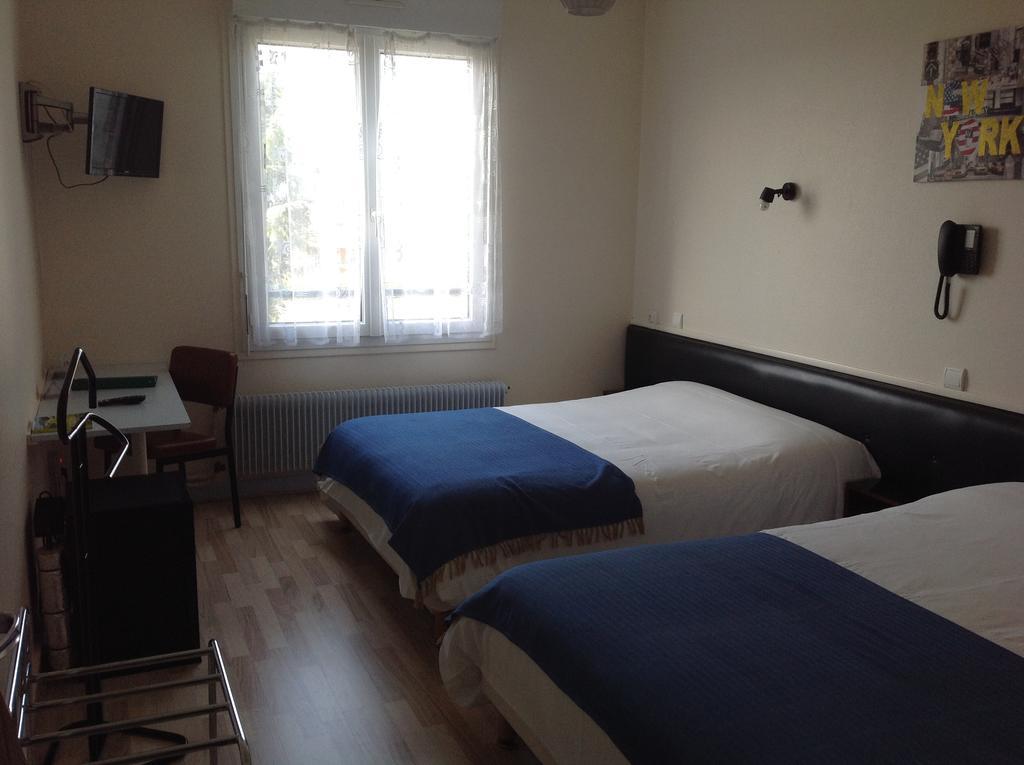 Le Relais De La Route Bleue Hotel Saint-Loup  ภายนอก รูปภาพ