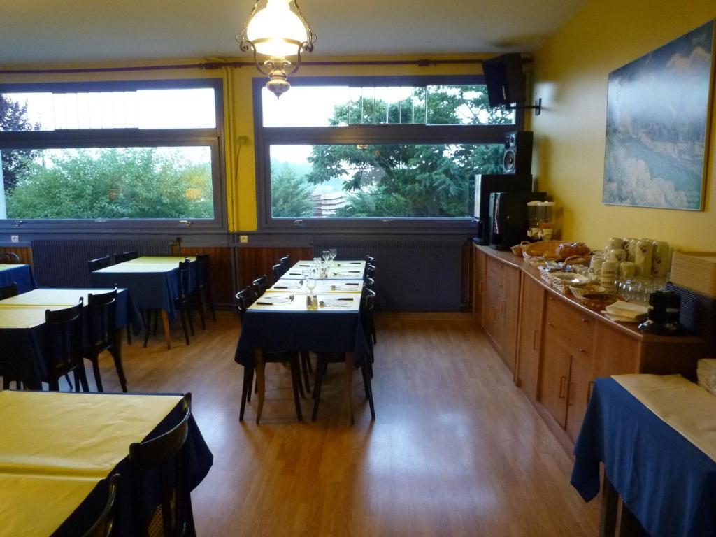 Le Relais De La Route Bleue Hotel Saint-Loup  ภายนอก รูปภาพ